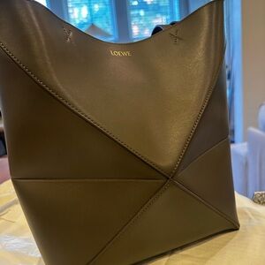 Used - Like NEW Authentic LOEWE Puzzle Tote Medium – Dark Khaki (Retail $2,350)